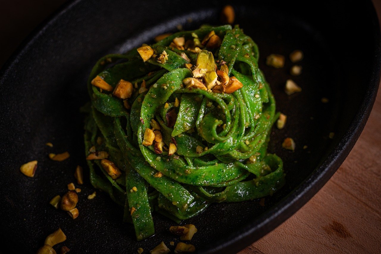 Tagliatelle with spinach dough